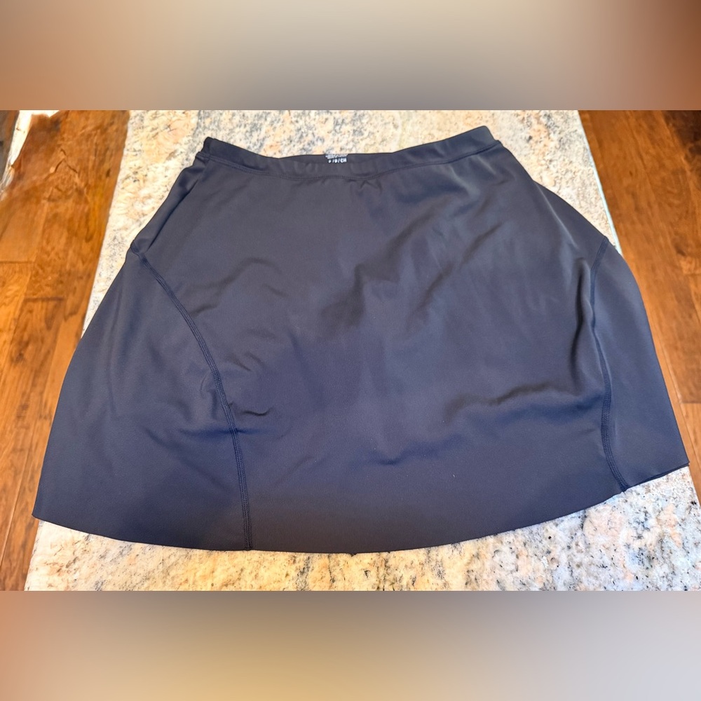 🖤 Tommy Hilfiger Sport Skort | Black | Size Small. Waist zipper pocket. EUC